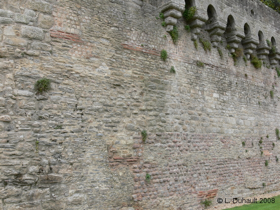 Le mur d'enceinte